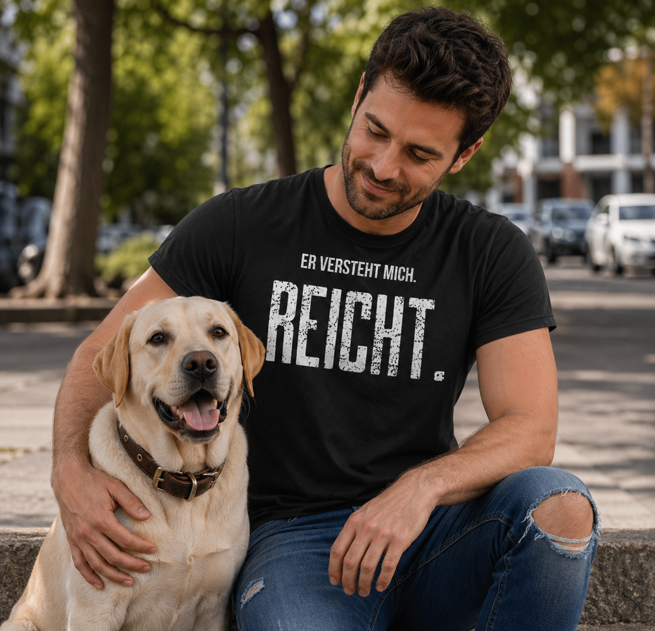 Er versteht mich.| Statement Shirt für Hundemenschen – hunde-shirt.de