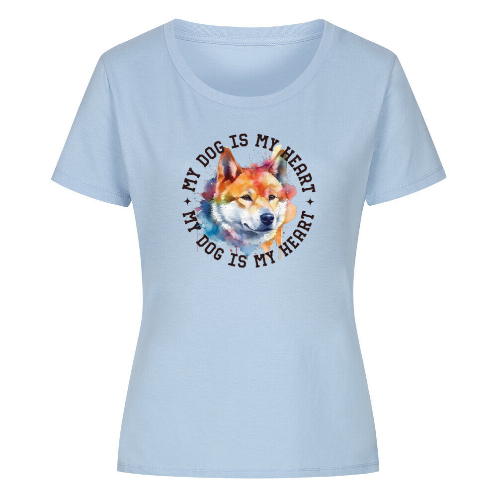 Premium Organic Damen Shirt "Akita Inu" Sky Blue – hunde-shirt.de