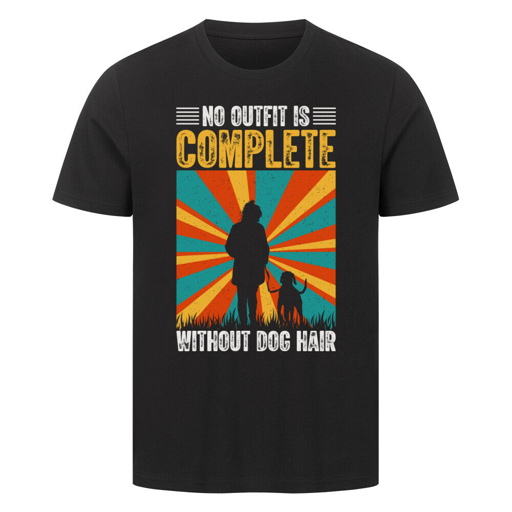 Premium T-Shirt "No outfit is complete..." Schwarz – hunde-shirt.de