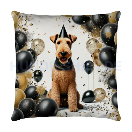 Kissen "Airedale Terrier - Geburtstag" Weiß – hunde-shirt.de